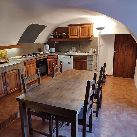 Chambre Cevennes: Piscine, Lamas, Riviere Cros  ภายนอก รูปภาพ